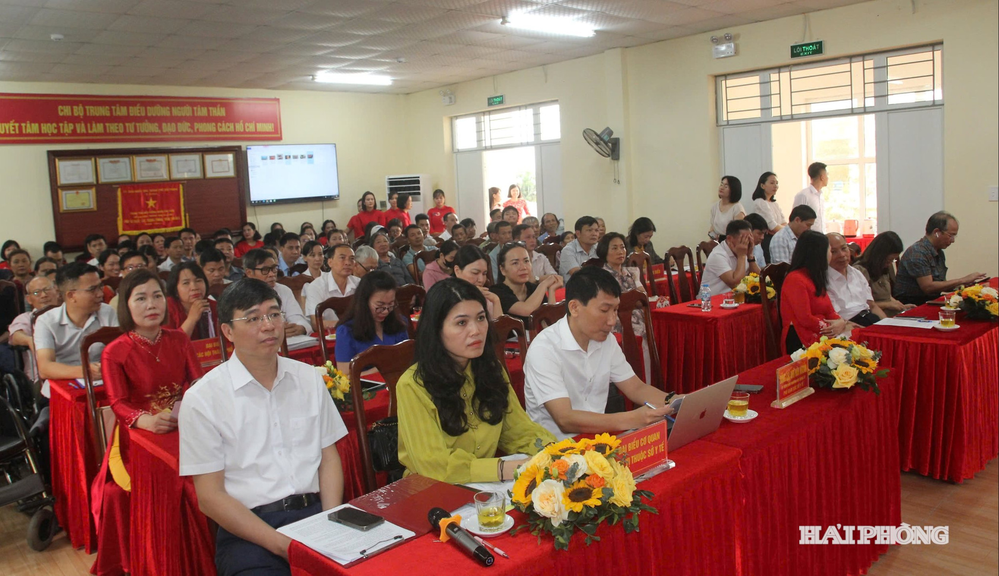592c42144d78cc269569.jpg