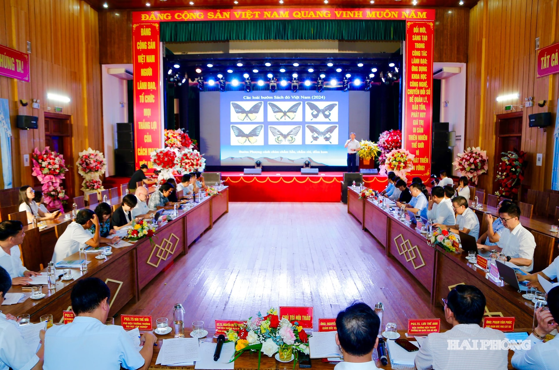 Quang cảnh hội thảo.