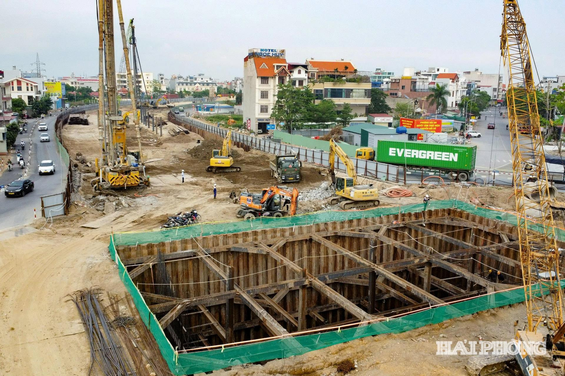 ham-chui-2-(1).jpg