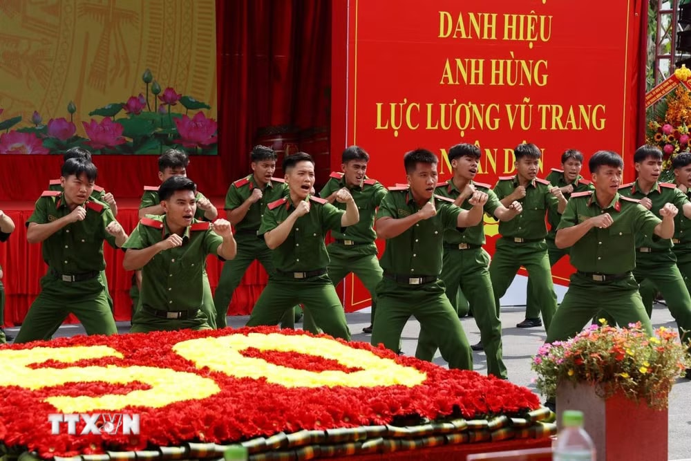 ttxvn-cong-an-nhan-dan.jpg