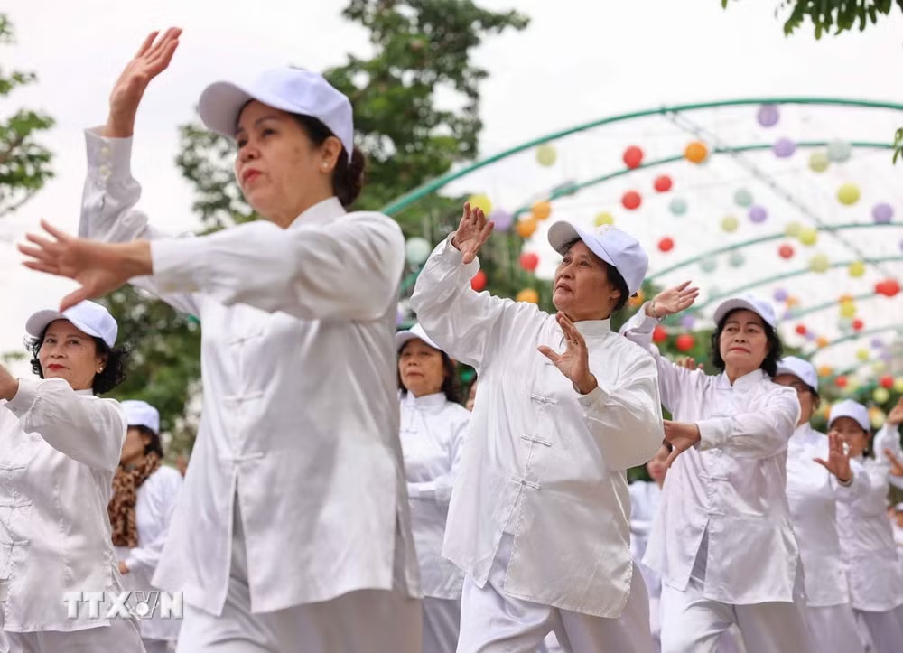 ttxvn-nguoi-cao-tuoi-2.jpg