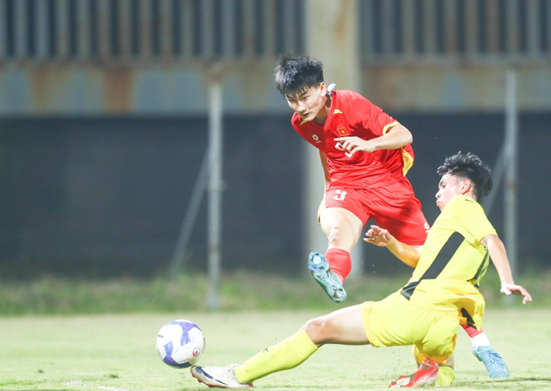 u17-viet-nam-thi-dau.png