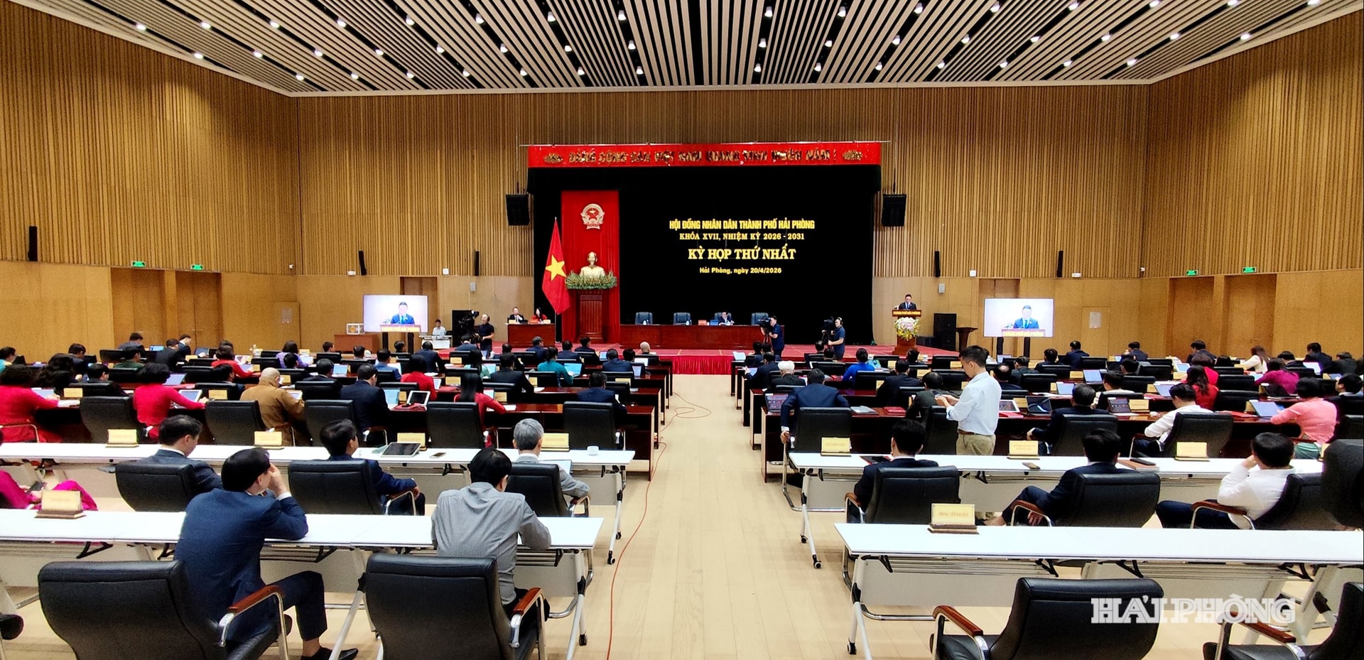 Kỳ họp thứ Nhất Hội đồng Nhân dân thành phố Hải Phòng