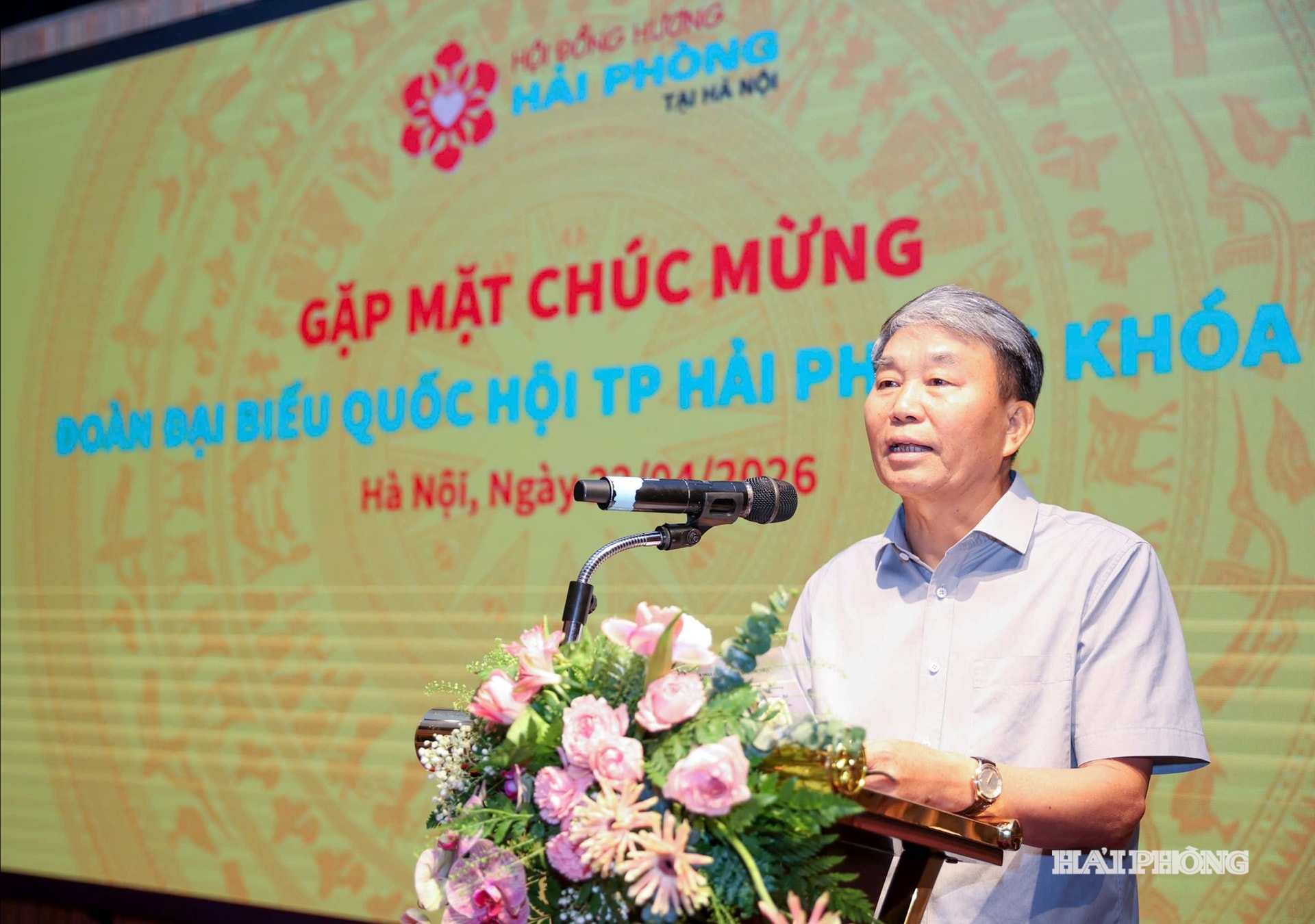 Trung tướng Trần Bá Thiều, Trưởng ban liên lạc Hội đồng hương Hải Phòng tại Hà Nội phát biểu chào mừng