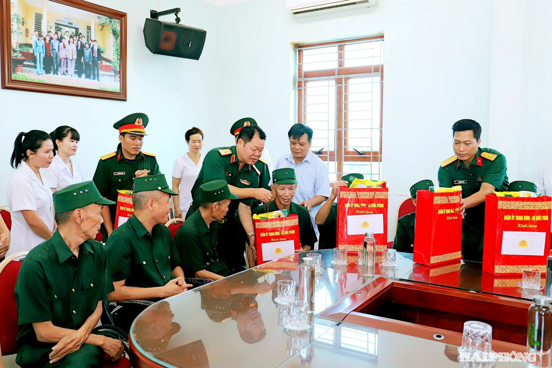 trung-tam-2-.jpg