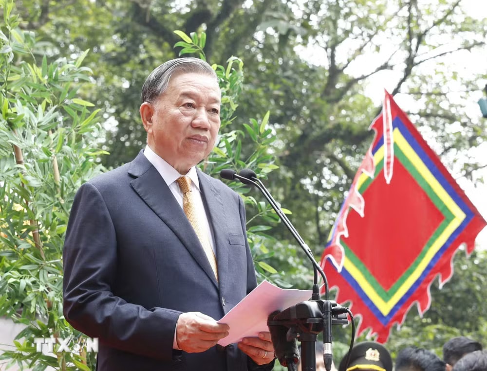 ttxvn-tong-bi-thu-chu-tich-nuoc-to-lam-dang-huong-tuong-niem-cac-vua-hung-20.jpg