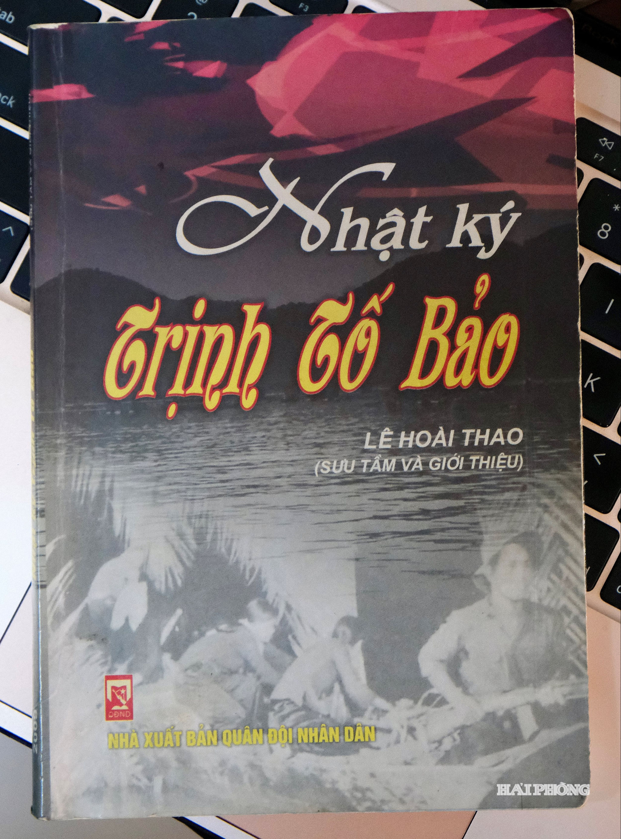 nhat-ky-trinh-to-bao.jpg