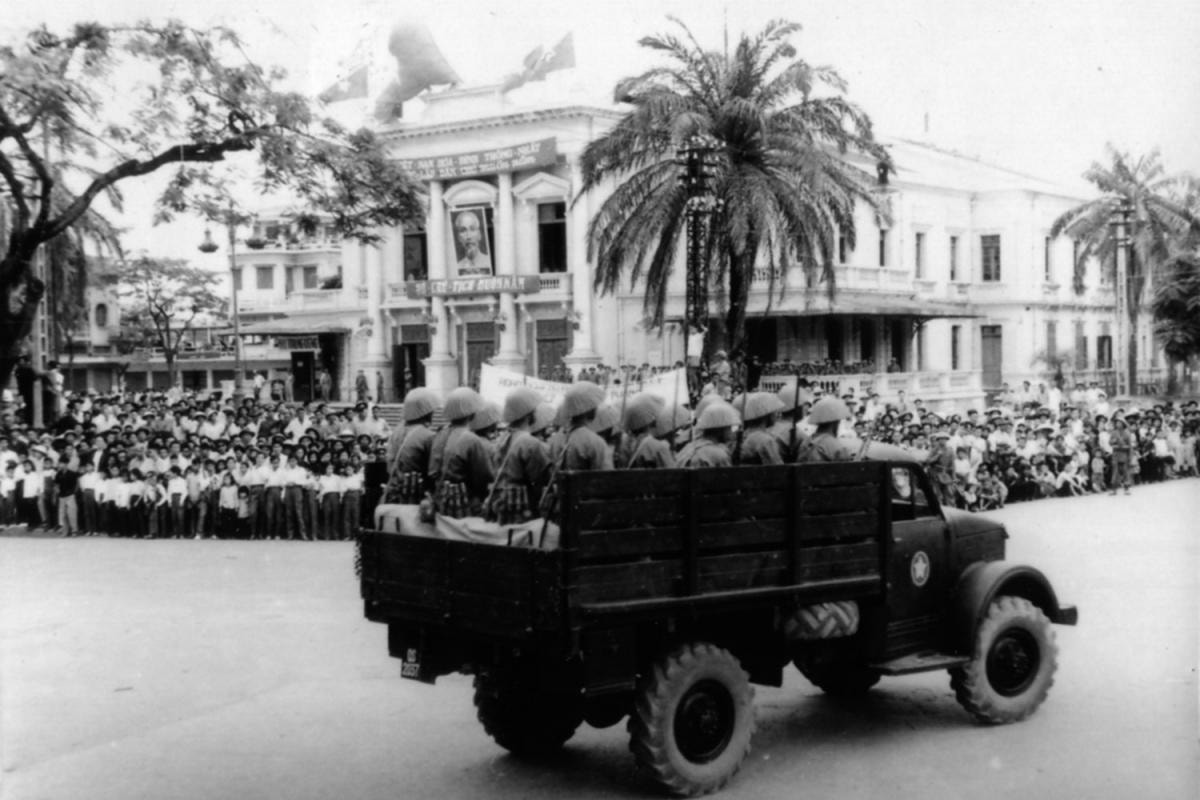 71-nam-giai-phong-hai-phong1.jpg