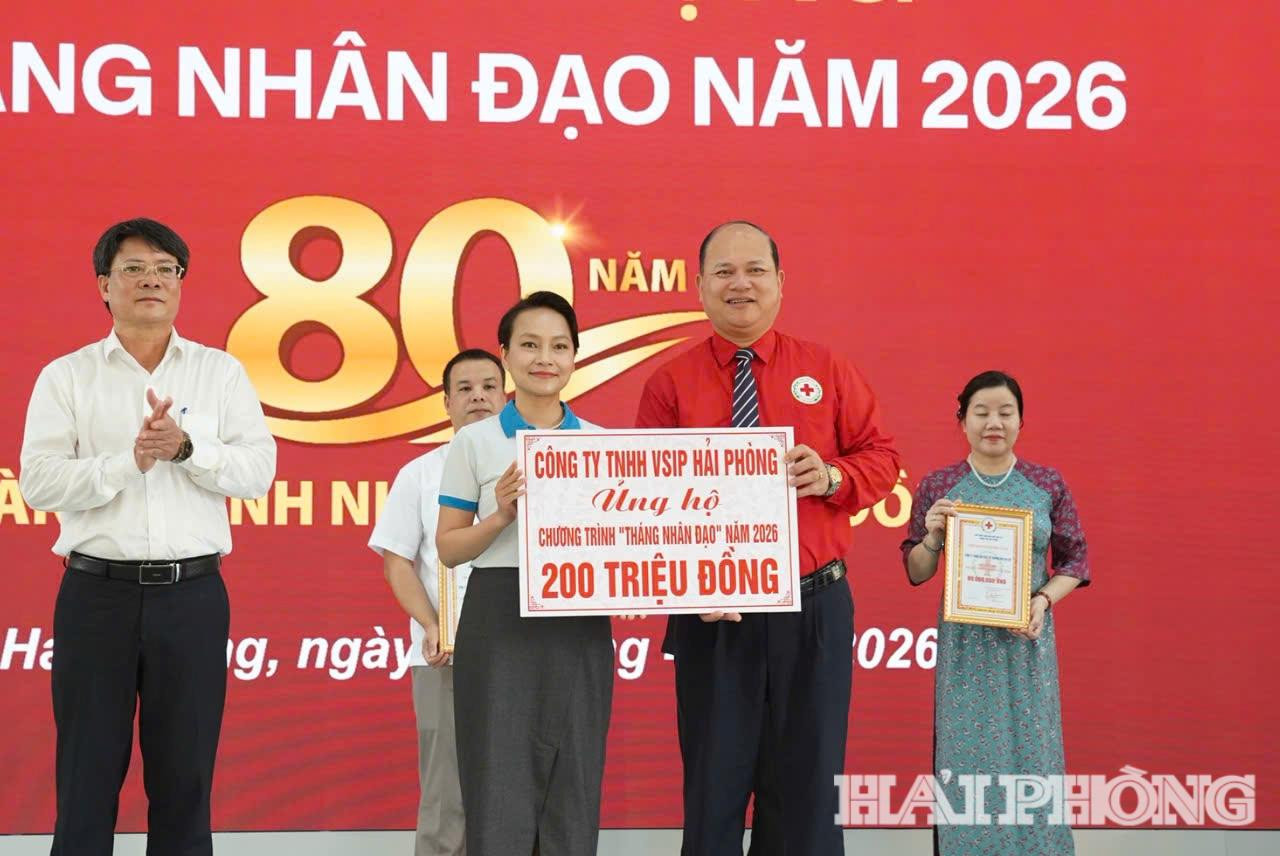 nhan-ho-tro(1).jpg