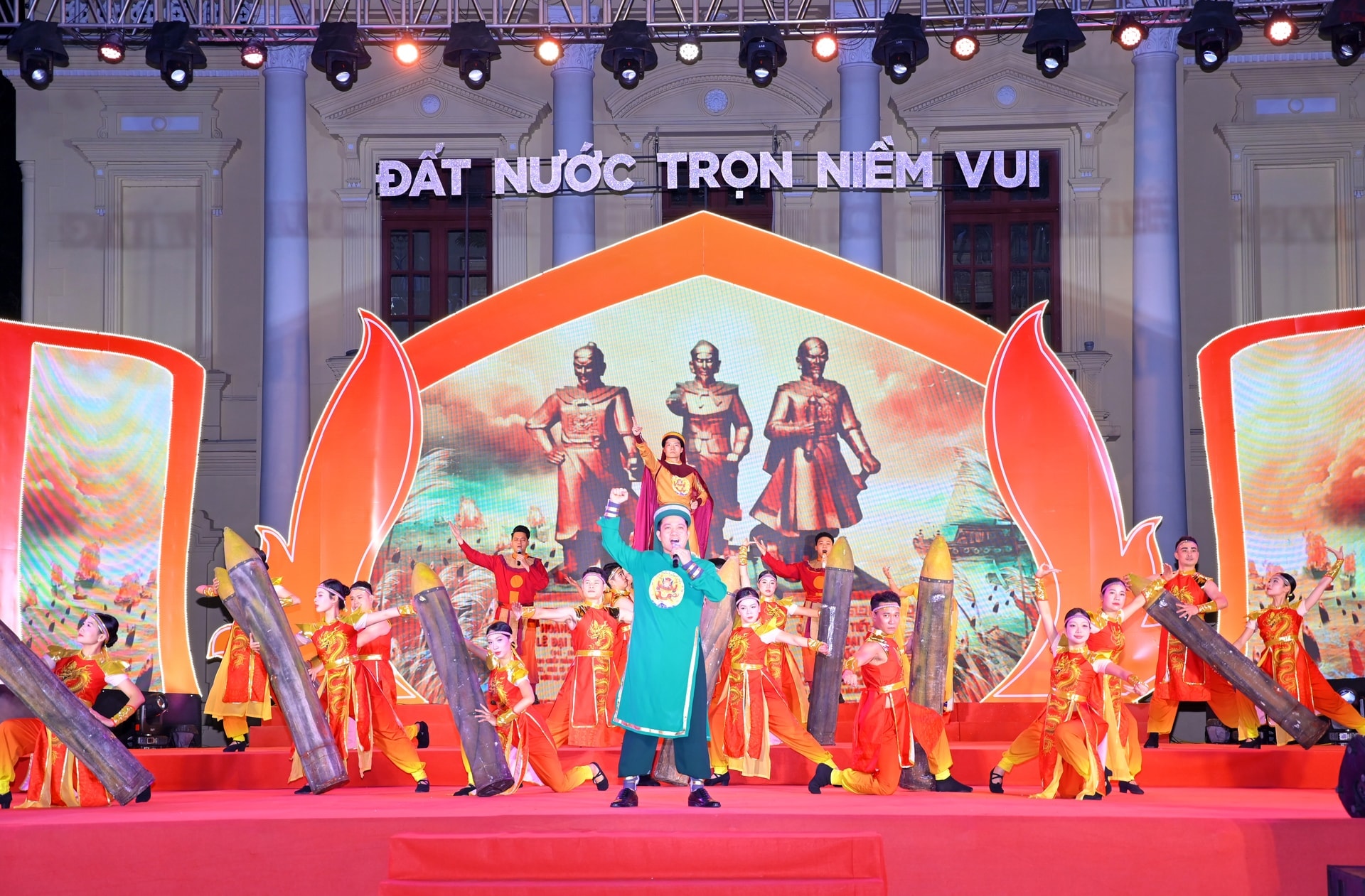 dat-nuoc-tron-niem-vui5.jpg