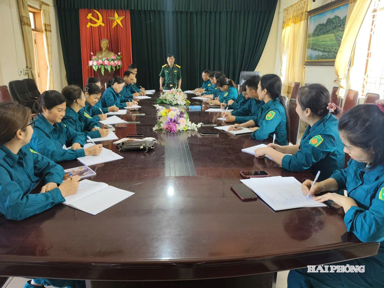 giao-duc-chinh-tri.jpg