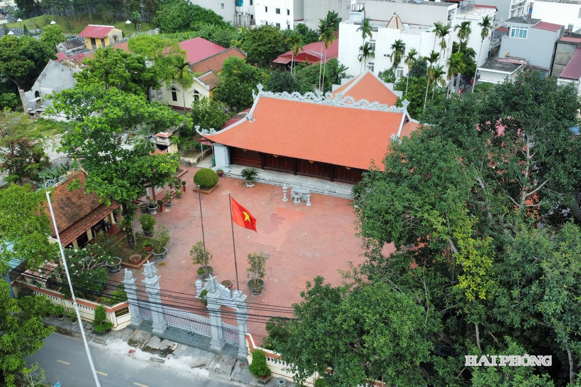 toan-canh.jpg