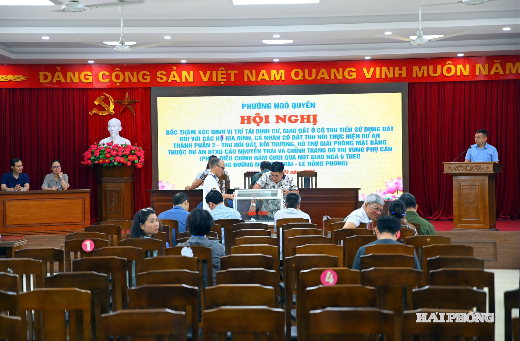 nut-giao2.jpg