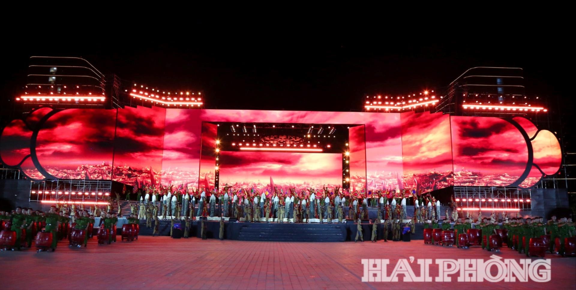 LHhoaphuong5.jpg