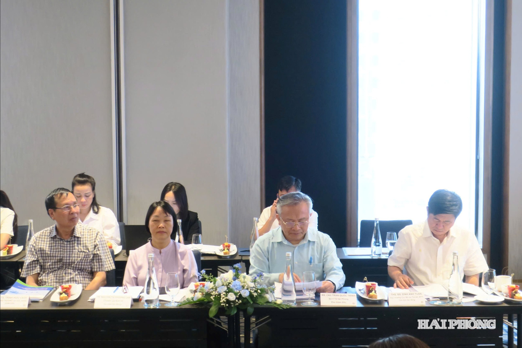 Các đại biểu dự hội nghị