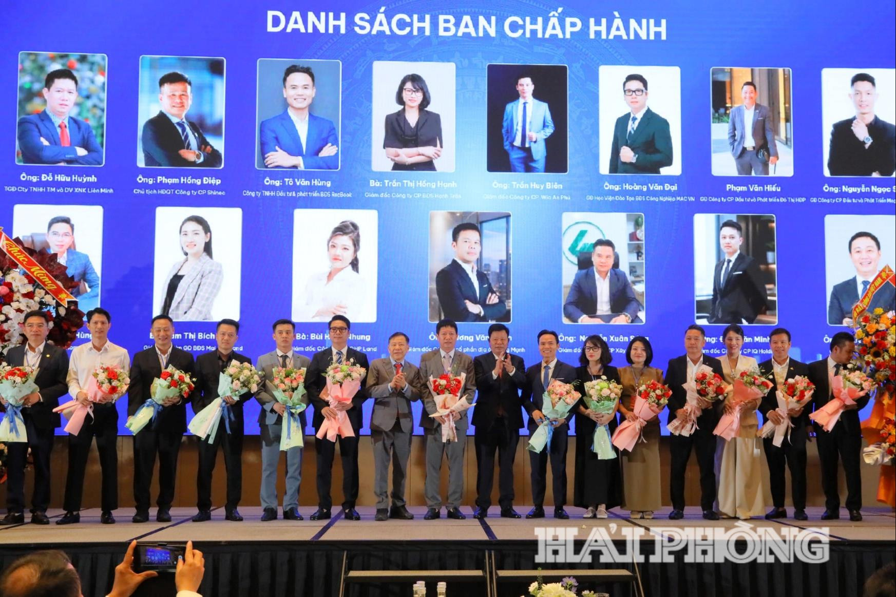 ban-chap-hanh(1).jpg