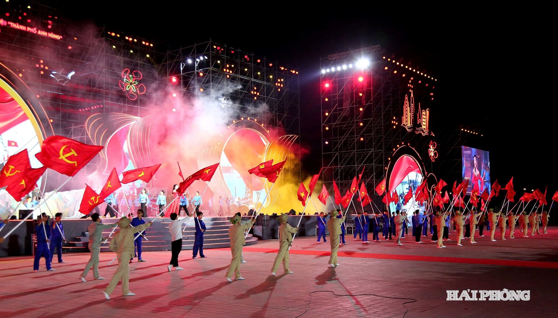 hoa-phuong-do-1(1).jpg