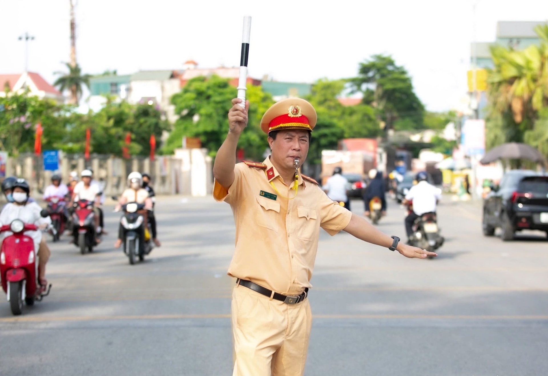 cong-an-giao-thong.jpg