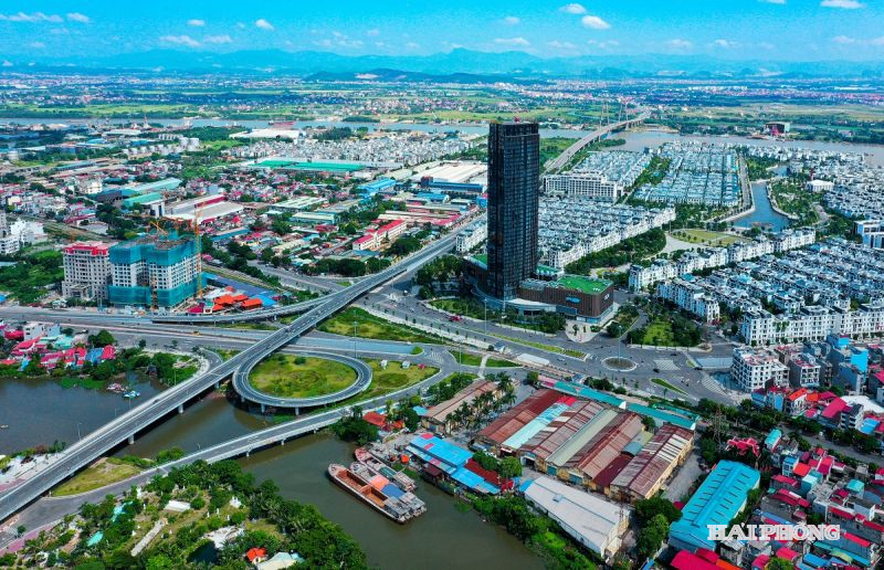 Trong kỷ nguyên mới của dân tộc, Hải Phòng được xác định là một trong những cực tăng trưởng, vùng động lực phát triển kinh tế, xã hội, văn hóa quan trọng của đất nước. Ảnh HỒNG PHONG
