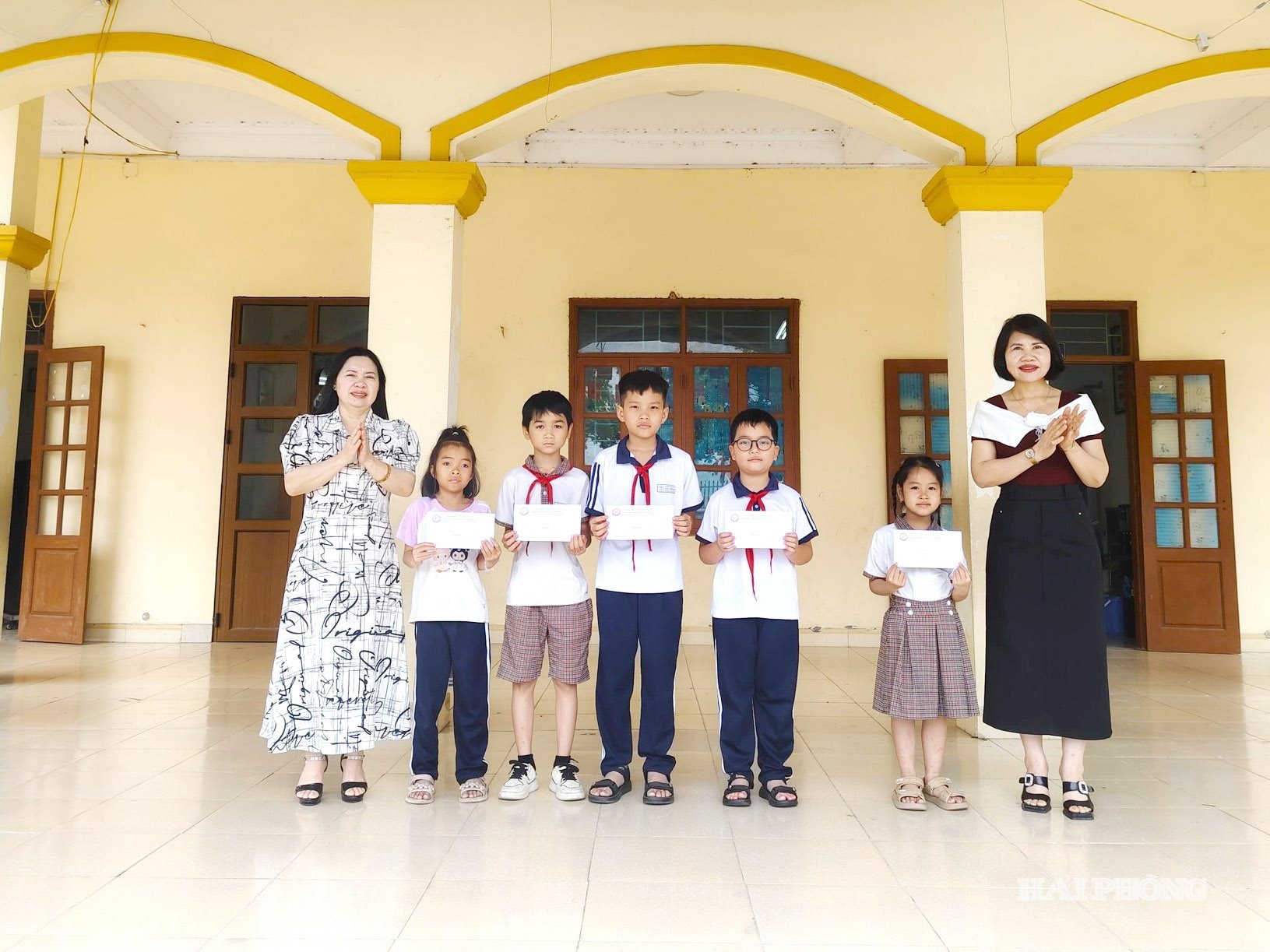 tieu-hoc-1.jpg