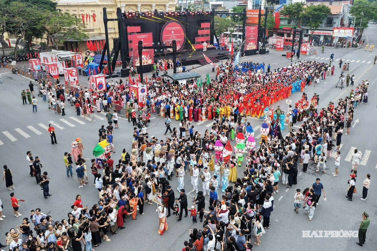 sac-mau-bon-phuong5.jpg