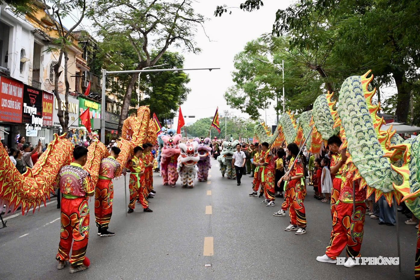 sac-mau-dan-gian1.jpg