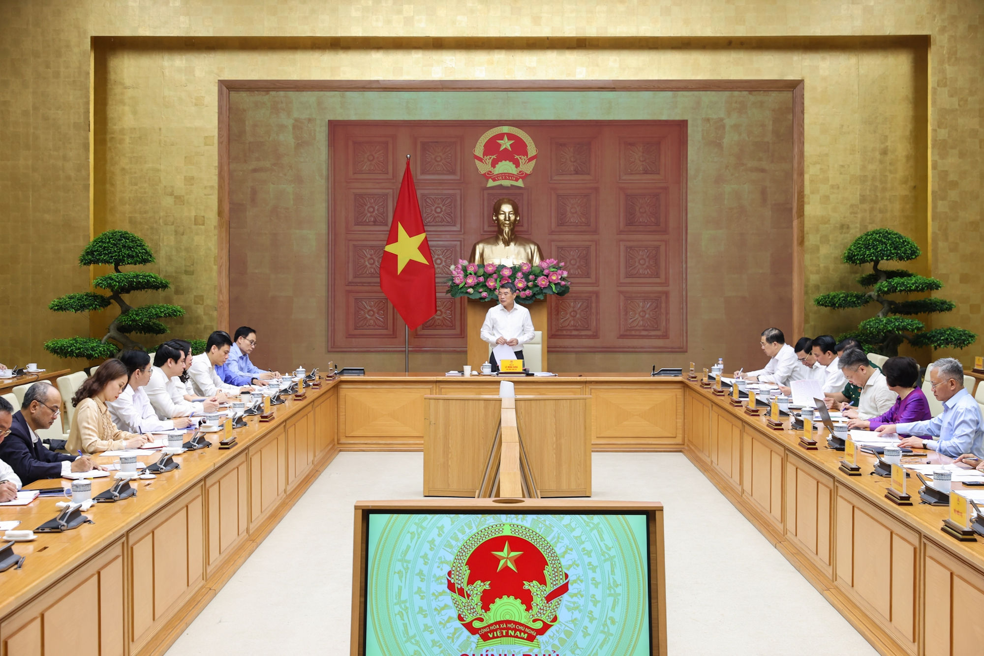 Thủ tướng Lê Minh Hưng làm việc với Bộ Ngoại giao: Tham mưu đổi mới toàn diện, mạnh mẽ công tác đối ngoại- Ảnh 1. Thủ tướng Lê Minh Hưng làm việc với Bộ Ngoại giao: Tham mưu đổi mới toàn diện, mạnh mẽ công tác đối ngoại- Ảnh 1.