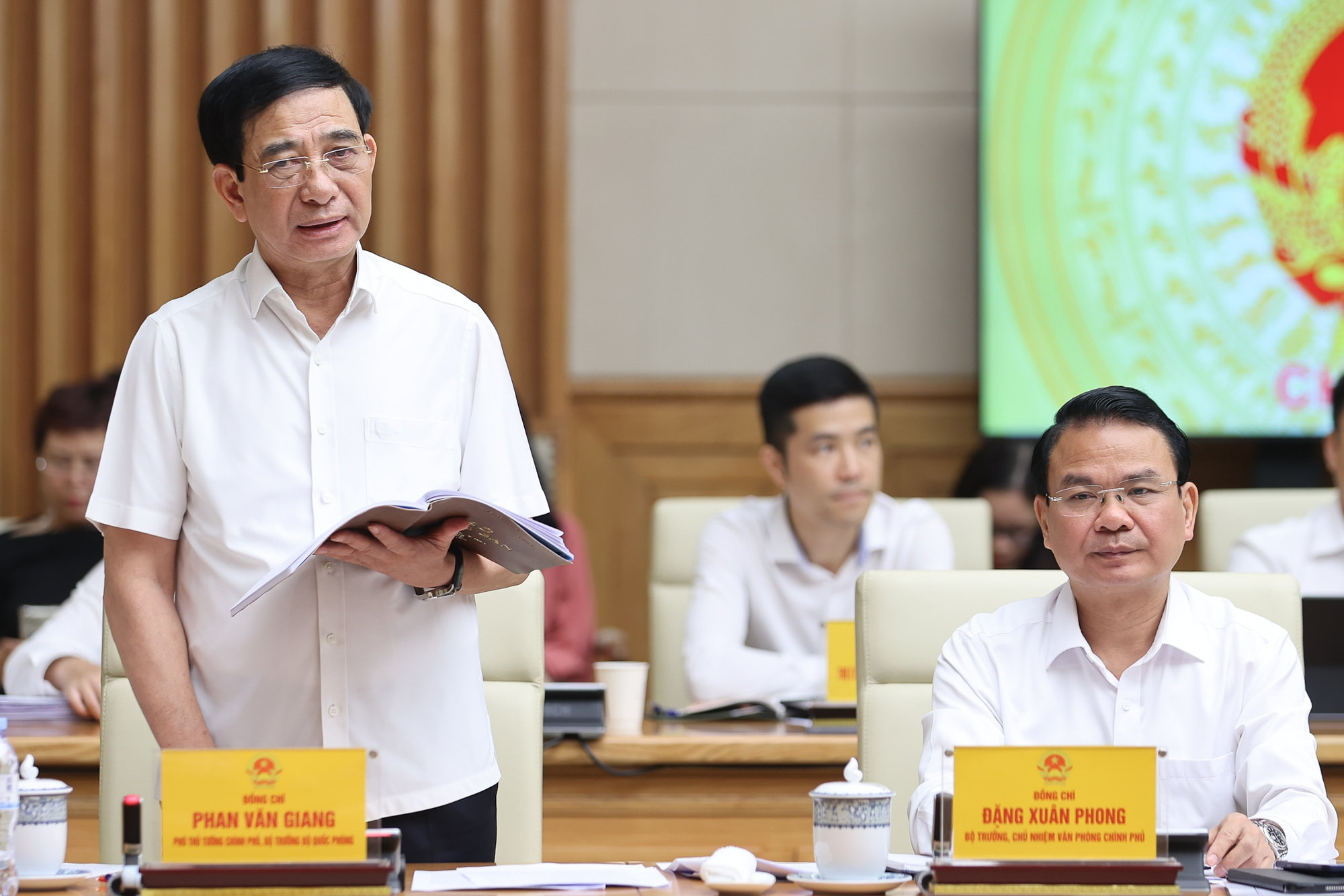 Thủ tướng Lê Minh Hưng làm việc với Bộ Ngoại giao: Tham mưu đổi mới toàn diện, mạnh mẽ công tác đối ngoại- Ảnh 4. Thủ tướng Lê Minh Hưng làm việc với Bộ Ngoại giao: Tham mưu đổi mới toàn diện, mạnh mẽ công tác đối ngoại- Ảnh 4.