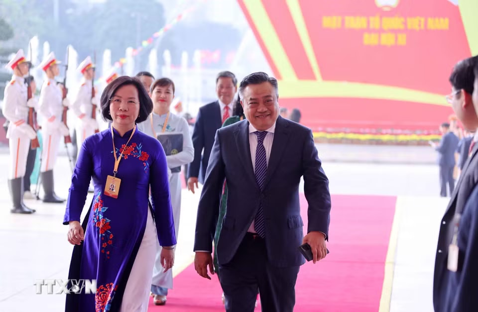 Đồng chí Trần Sỹ Thanh, Ủy viên Bộ Chính trị, Bí thư Trung ương Đảng, Chủ nhiệm Ủy ban Kiểm tra Trung ương đến dự phiên khai mạc trọng thể Đại hội XI Mặt trận Tổ quốc Việt Nam. (Ảnh: Văn Điệp/TTXVN)
