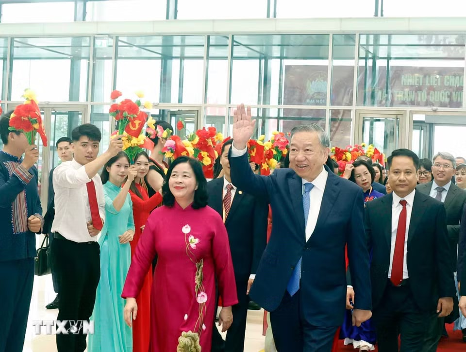 Tổng Bí thư, Chủ tịch nước Tô Lâm đến dự khai mạc Đại hội đại biểu toàn quốc Mặt trận Tổ quốc Việt Nam lần thứ XI. (Ảnh: Thống Nhất/TTXVN)