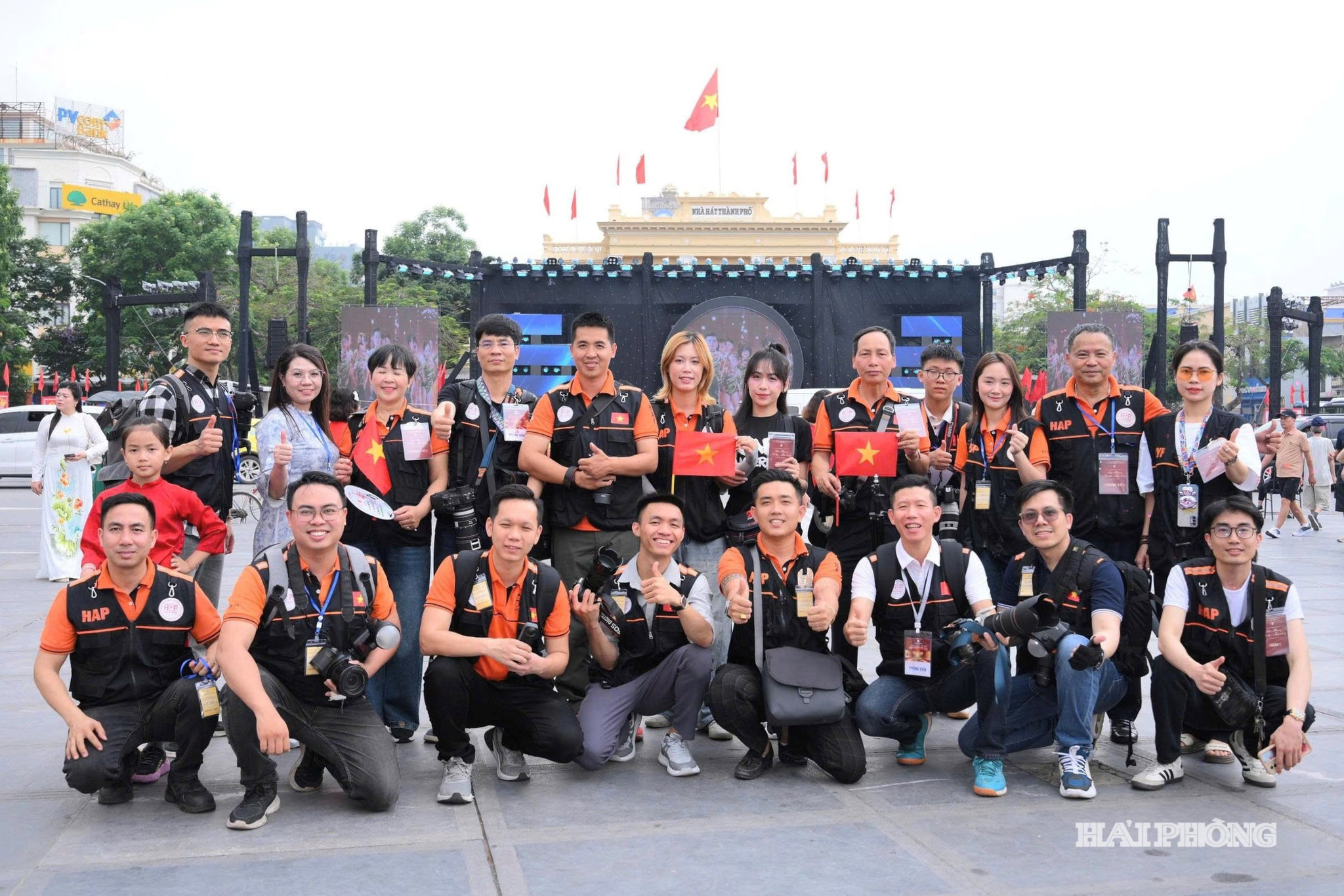 gen-z-hoa-phuong-do3.jpg
