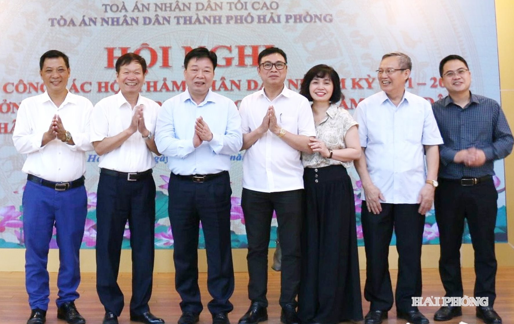 hoi tham 1