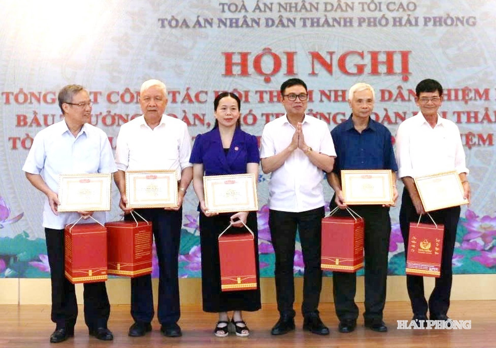 hoi tham 3