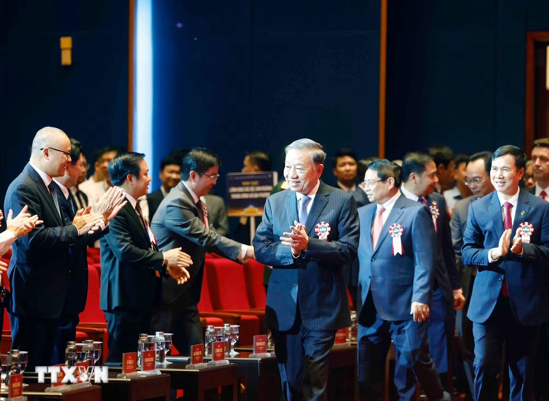 tong-bi-thu-to-lam-1.jpg