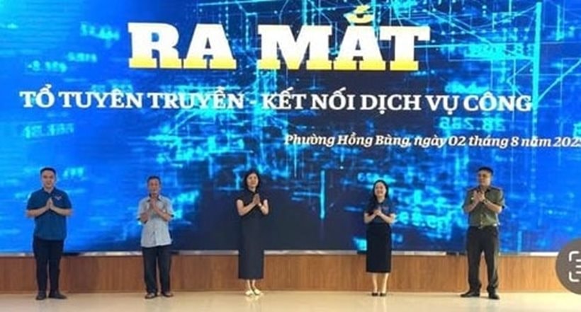 In 2025, Hong Bang Ward ranked first among the city’s wards in the administrative reform index. In the photo, the ward launches a public service communication and support team model.
