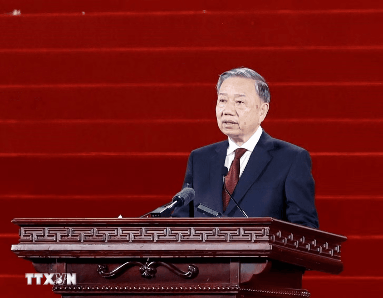tong-bi-thu-phat-bieu.png