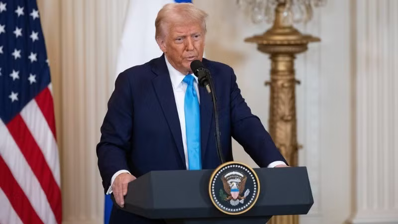 Tổng thống Mỹ Donald Trump hủy kế hoạch tấn công Iran dự kiến diễn ra ngày 19/5. Ảnh: AP