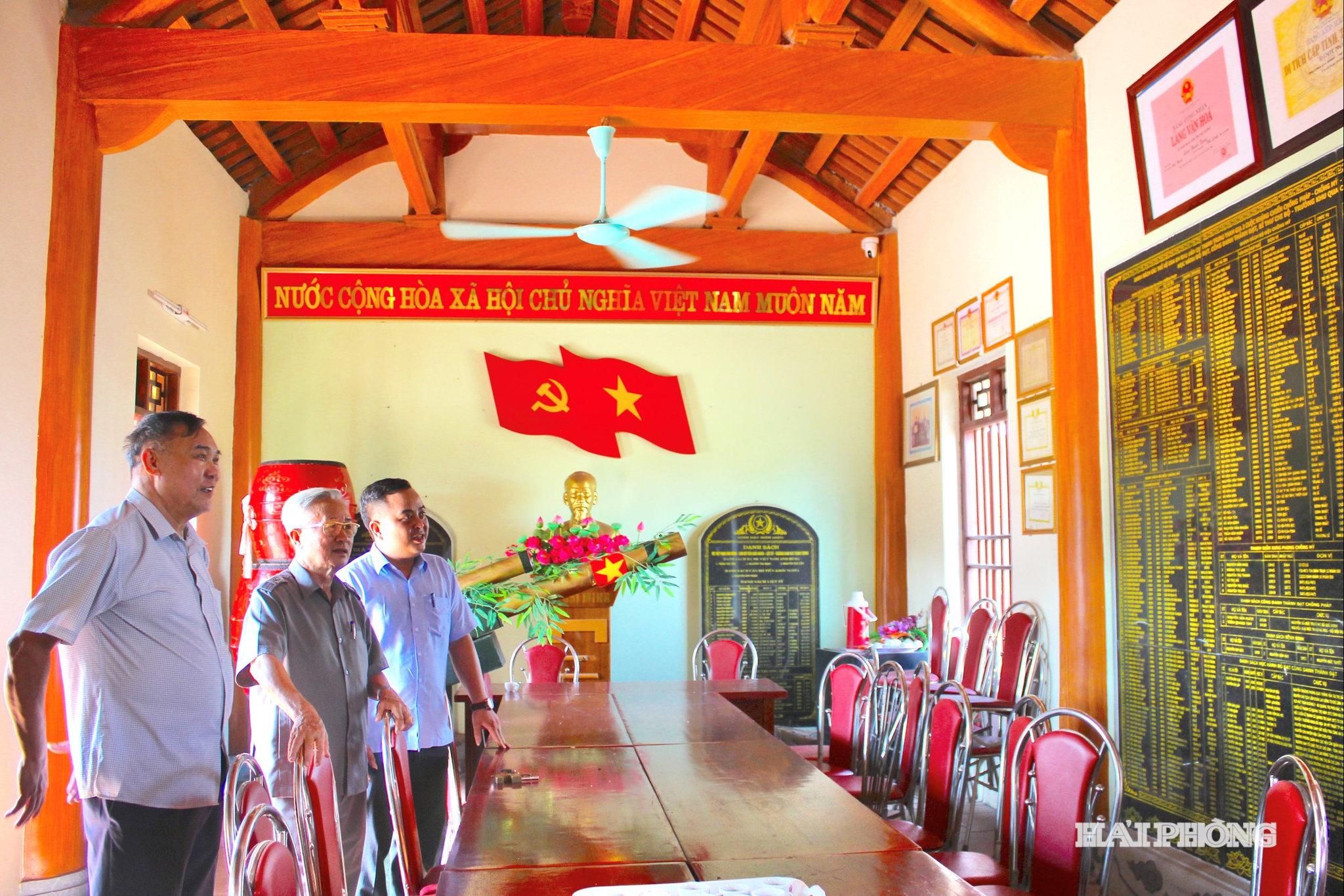 khong-chuyen-trach.jpg