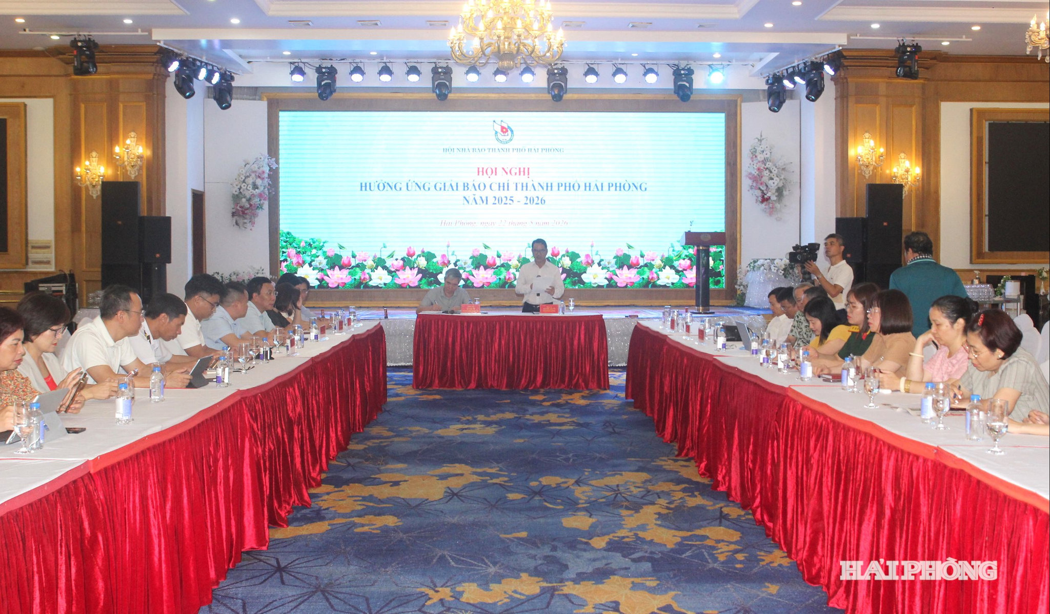 Quang cảnh hội nghị