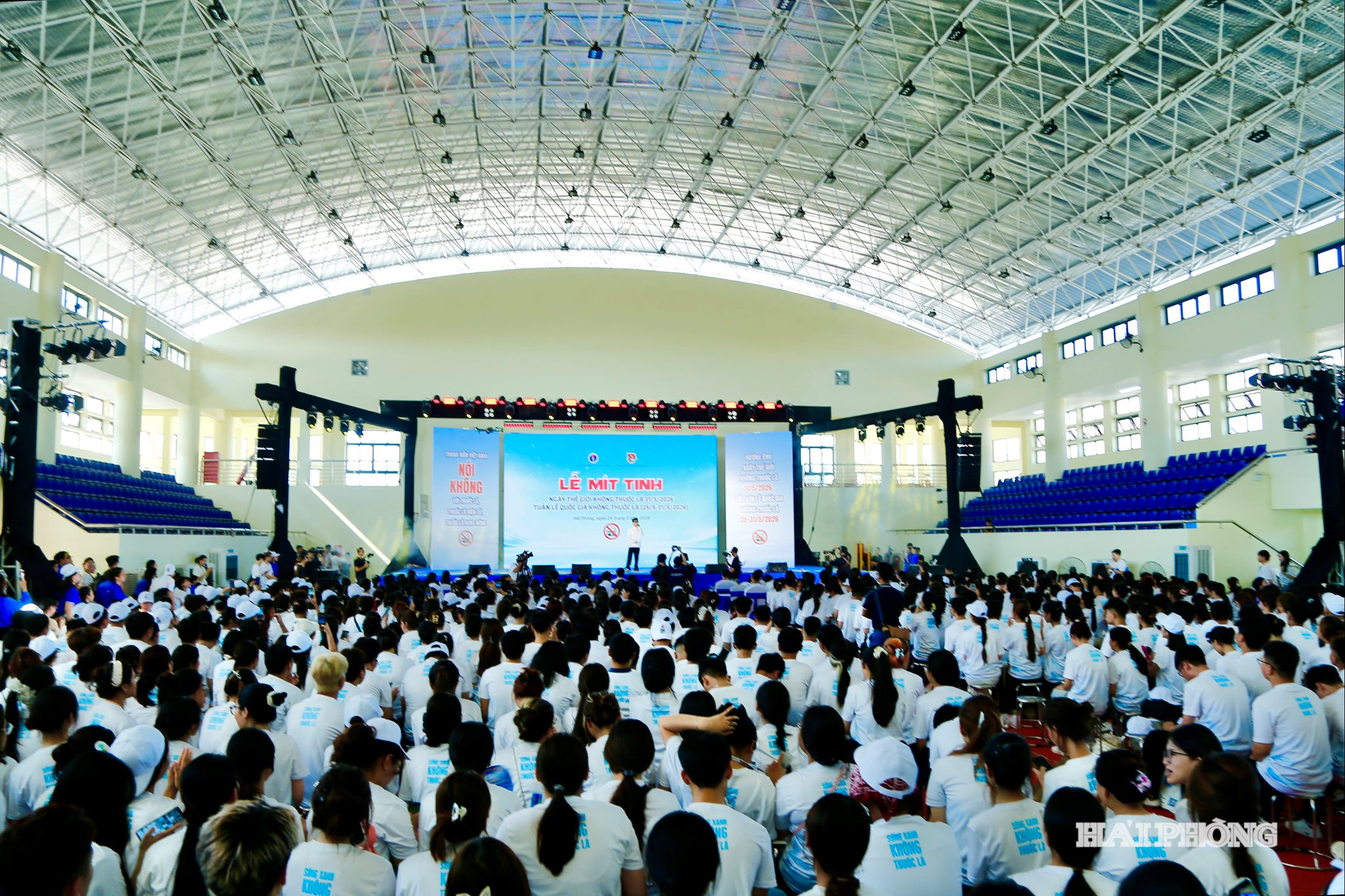 Quang cảnh lễ mít tinh