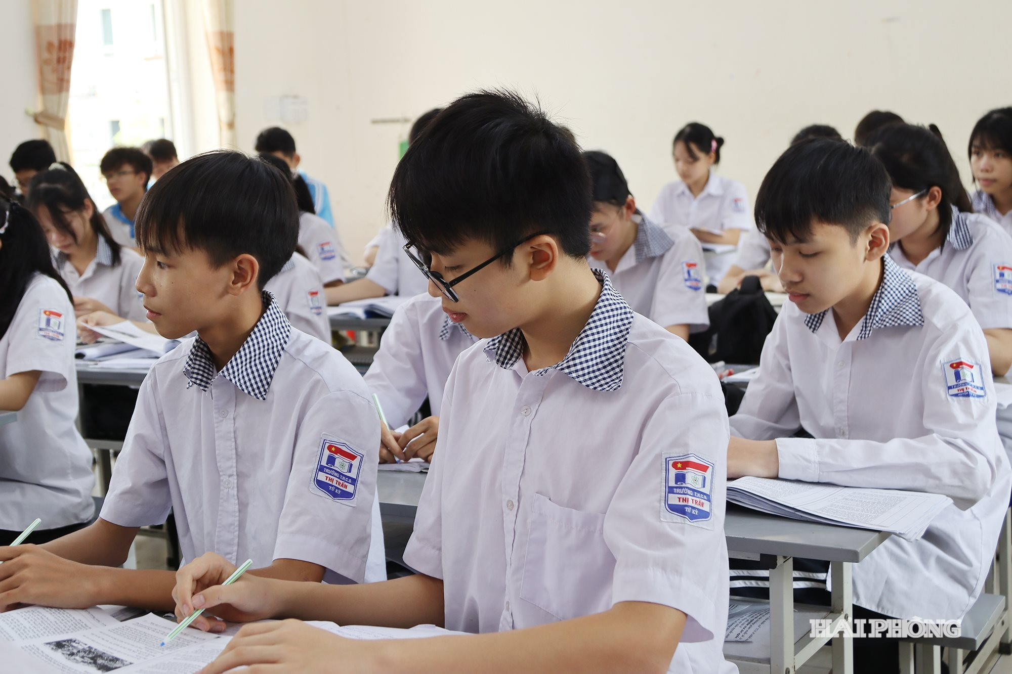 dong-hanh.jpg