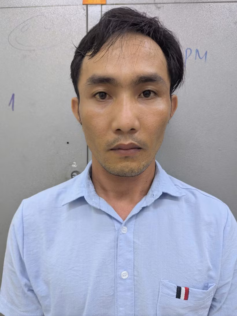 Đối tượng Võ Ngọc Phi (biệt danh “Bột”), sinh năm 1990, trú tại khu phố Phước Lập tại Cơ quan Công an. (Ảnh: CA Thành phố Hồ Chí Minh cung cấp)