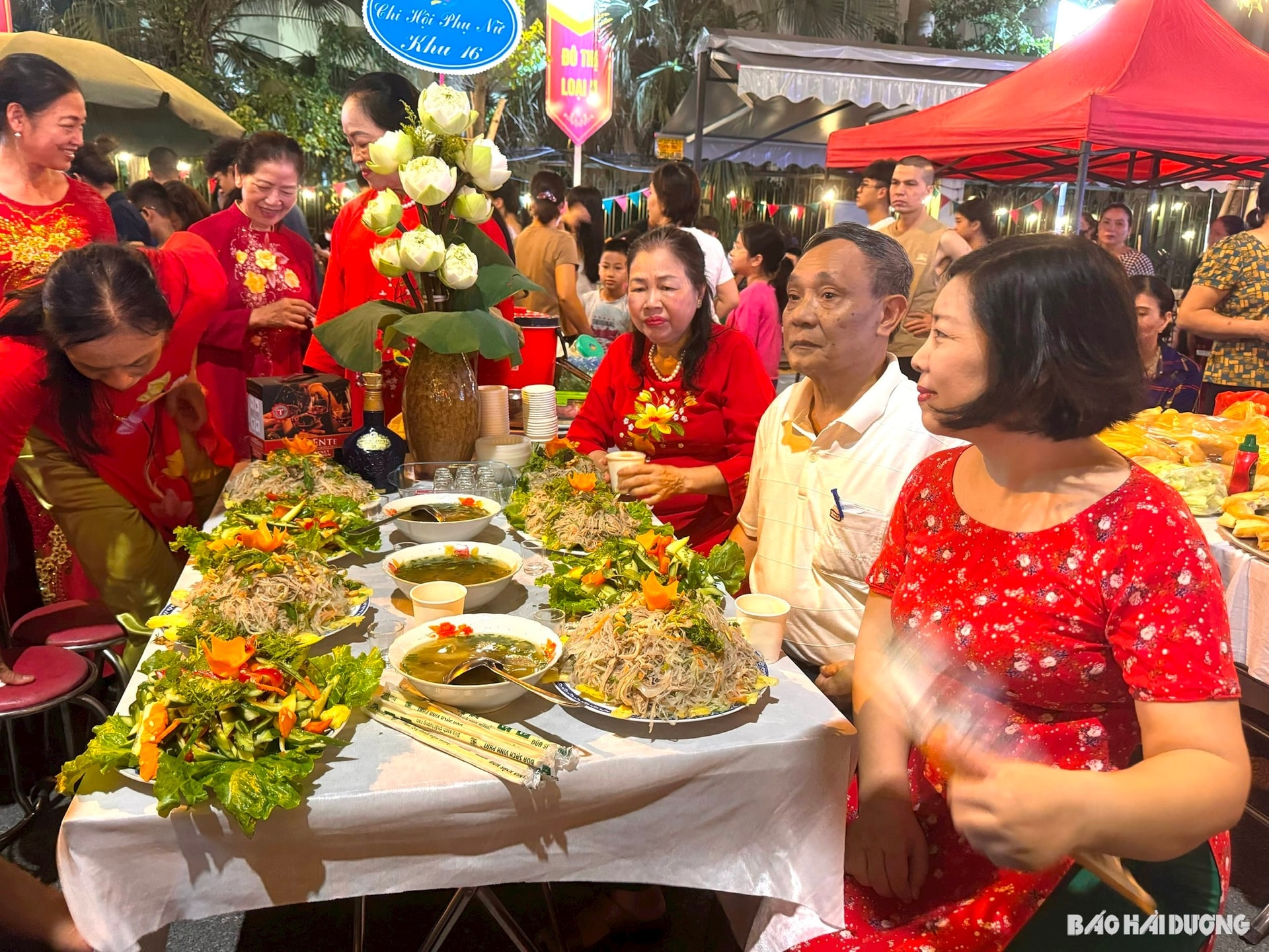 pho-am-thuc-tue-tinh.jpeg
