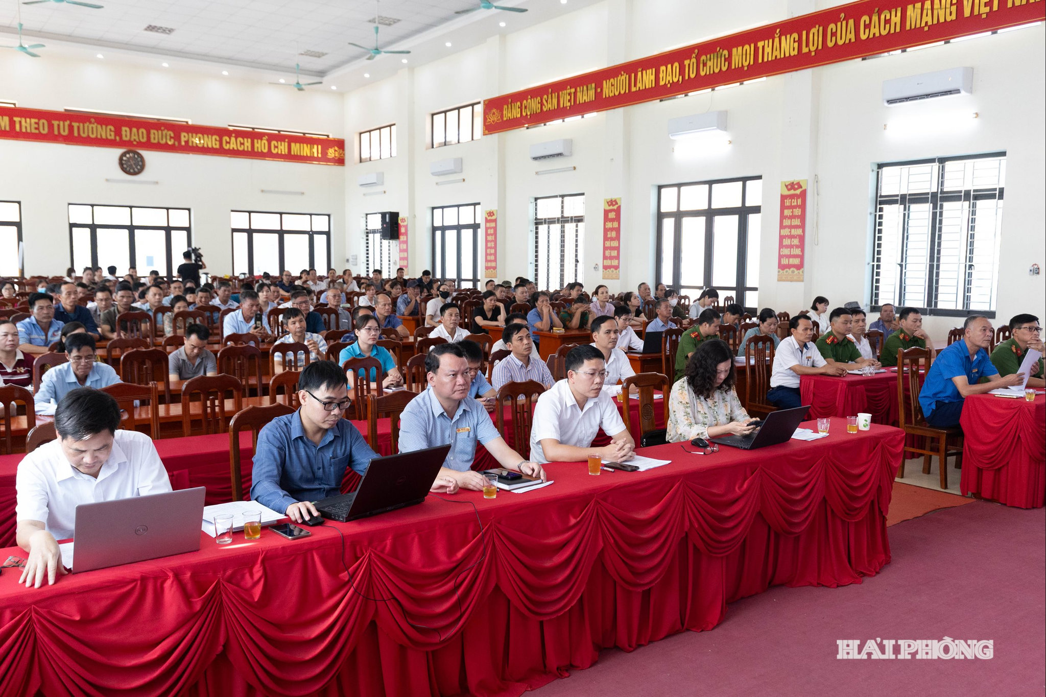 doi-thoai-1.jpg