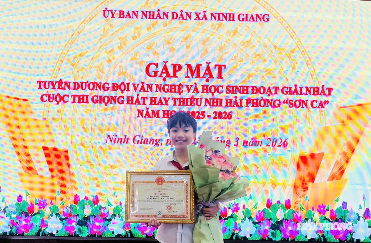 ນັກຮຽນຮ້ອງເພງ-van.jpg