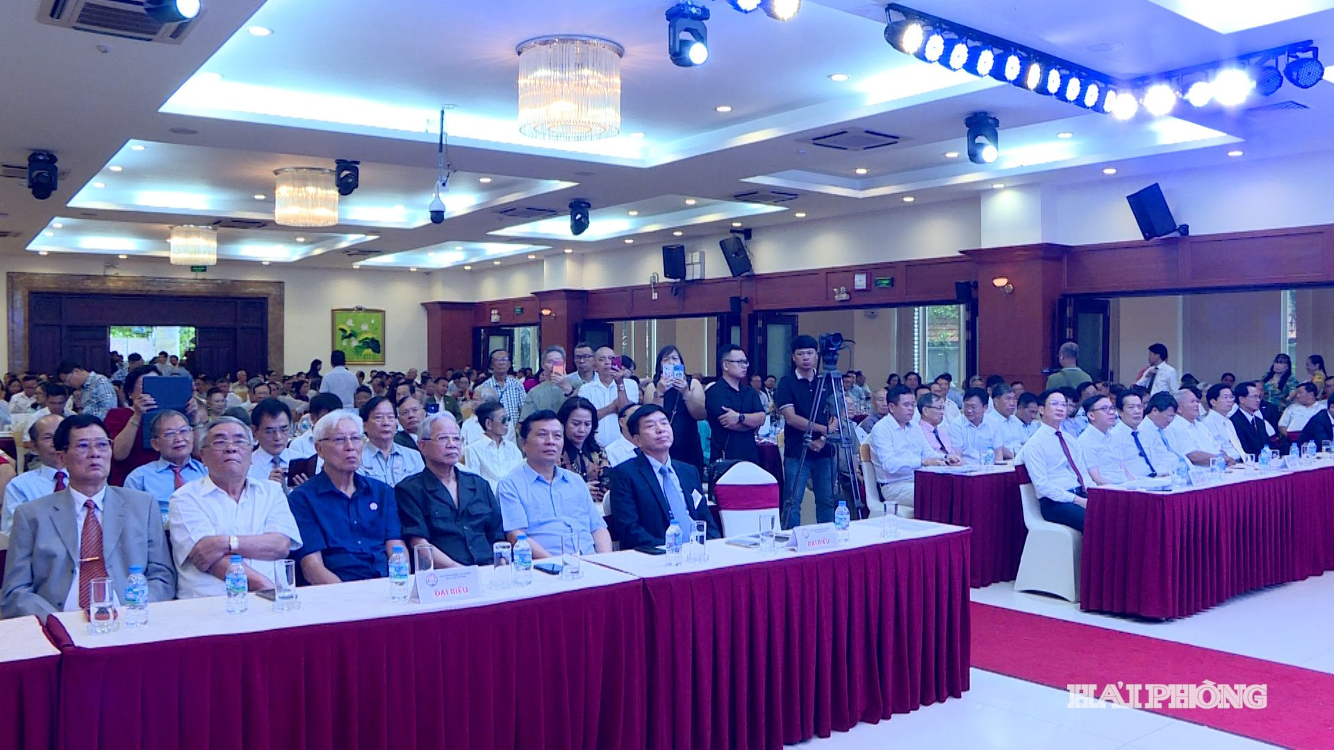 Các đại biểu dự Đại hội Hội đồng hương Hải Phòng tại thành phố Hồ Chí Minh lần thứ nhất.