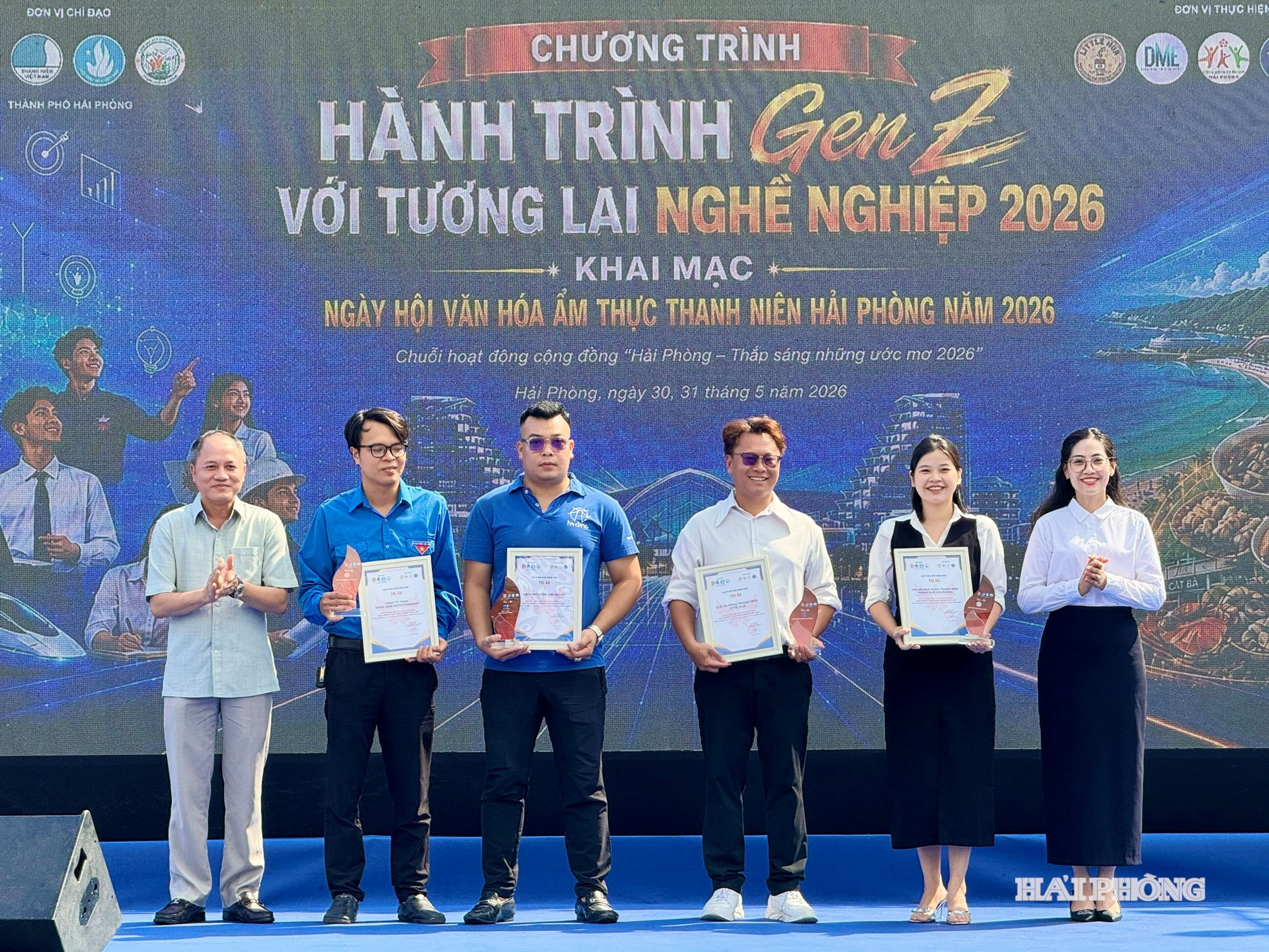 nghe-nghiep-2.jpg
