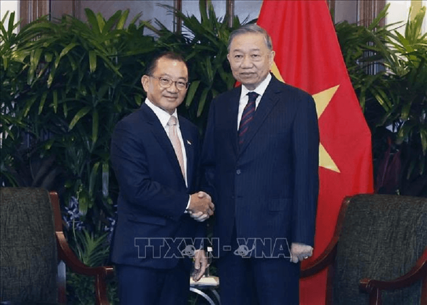 tong-bi-thu-tiep-chu-tich-quoc-hoi-01.png