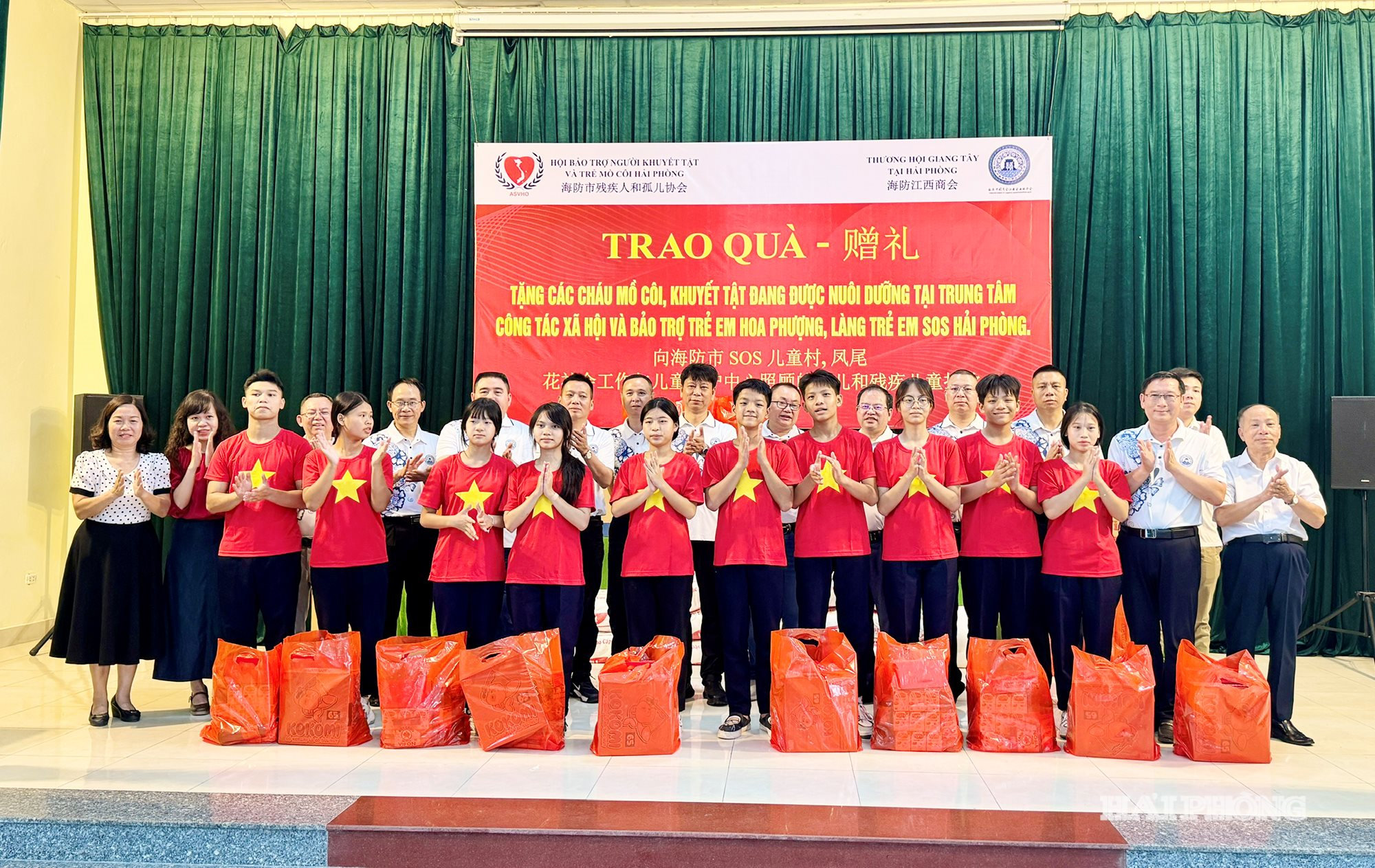 cham-lo-tre-em.jpg