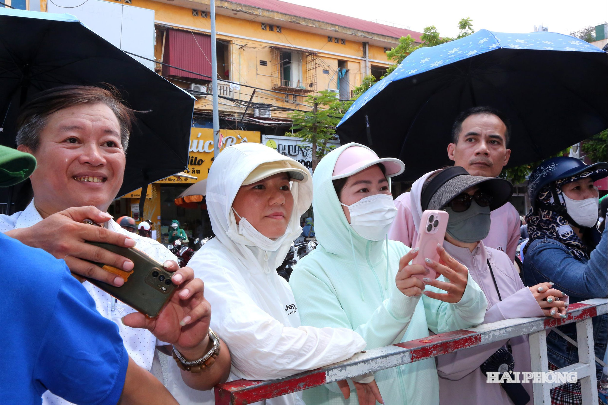 Thai Phien2